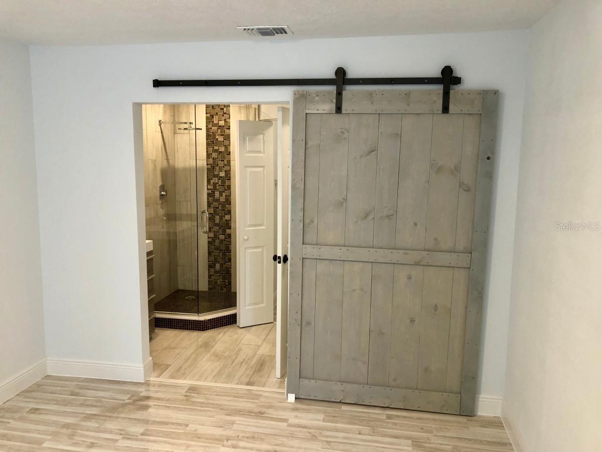 2585 GRASSY POINT DR #111, LAKE MARY, FL, 32746