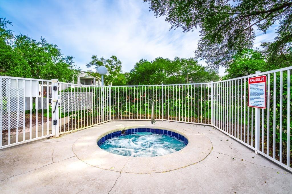 2585 GRASSY POINT DR #111, LAKE MARY, FL, 32746
