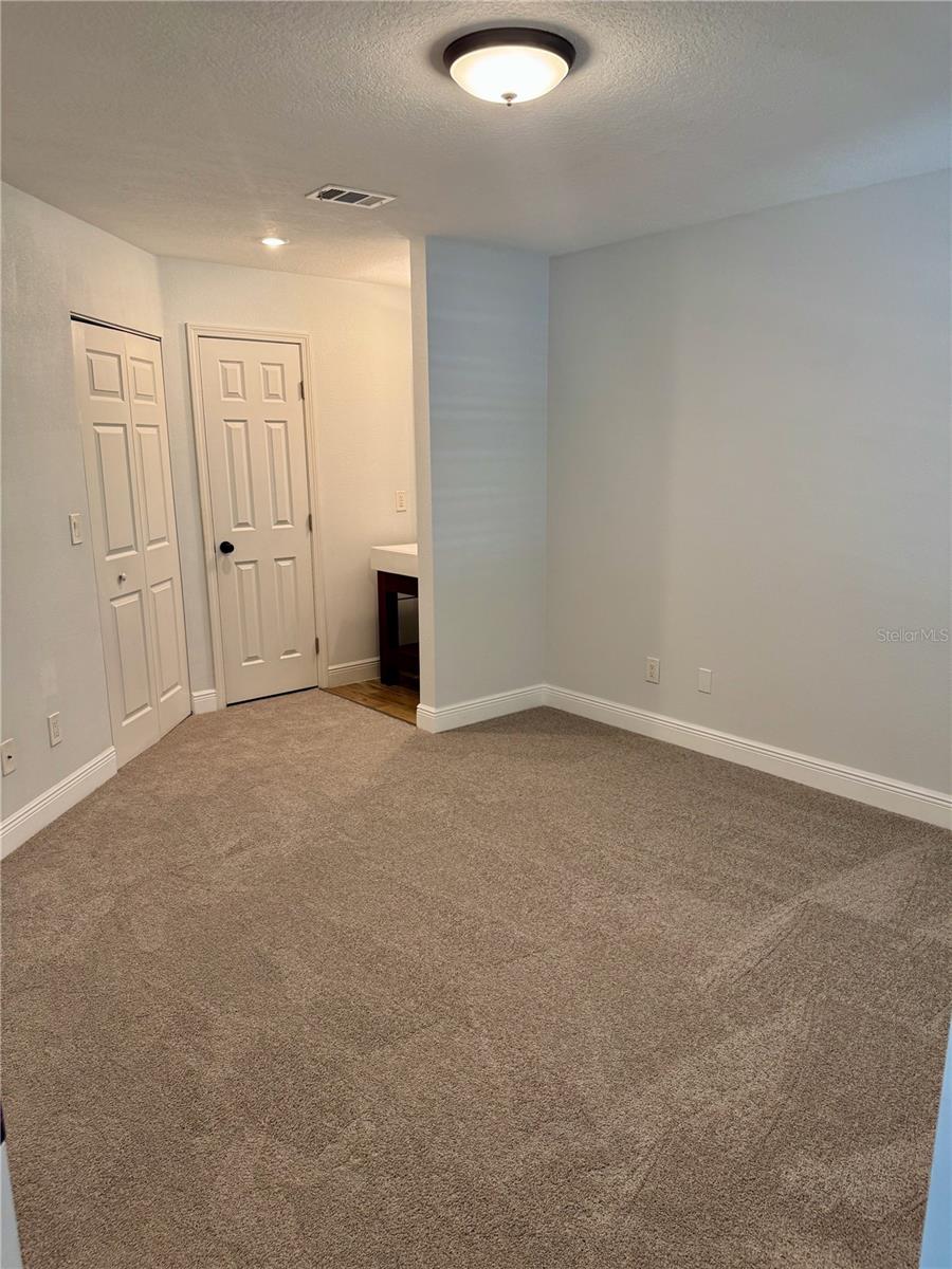 2585 GRASSY POINT DR #111, LAKE MARY, FL, 32746