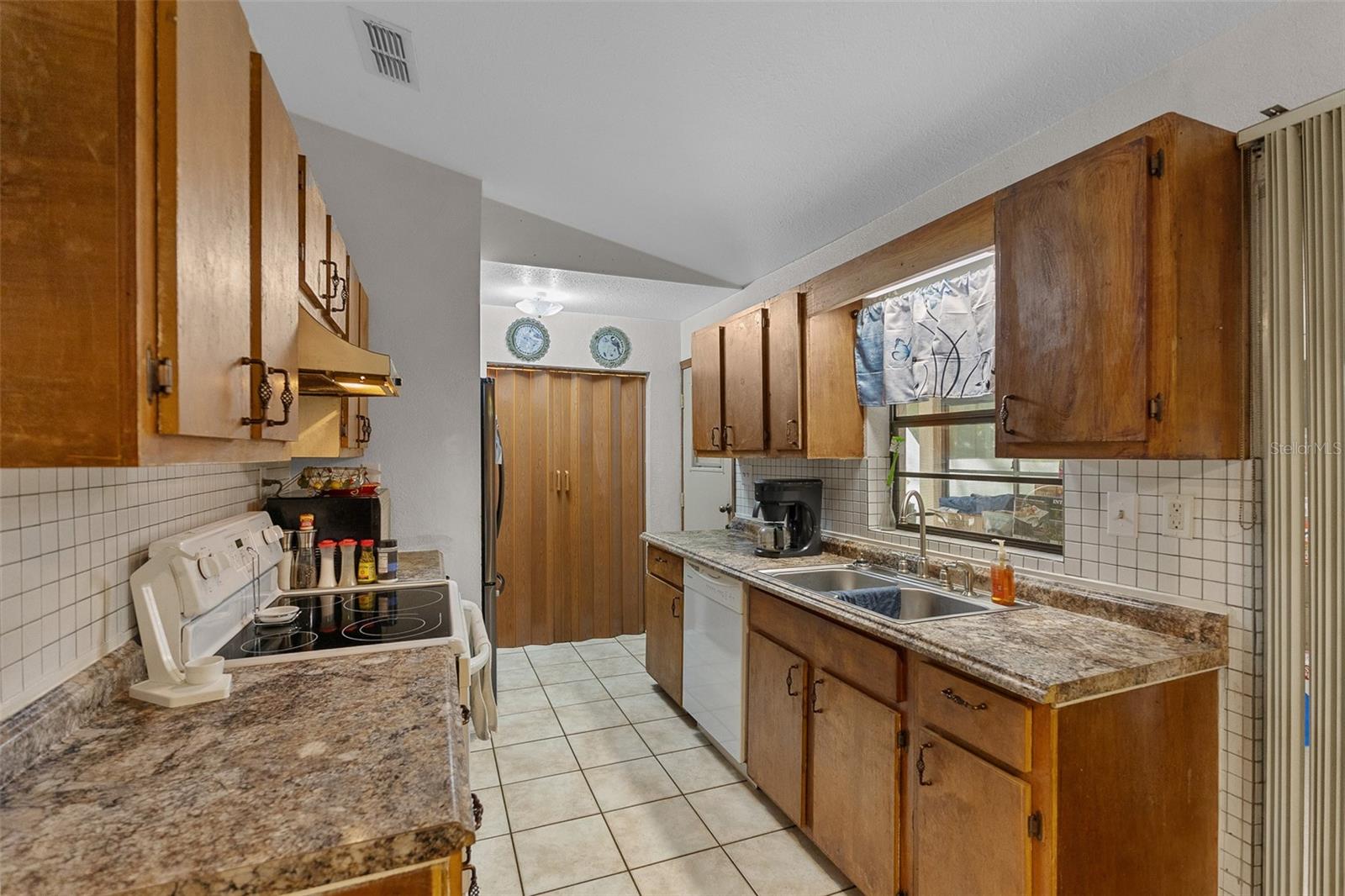 1147 MONROE AVE, BROOKSVILLE, FL, 34604