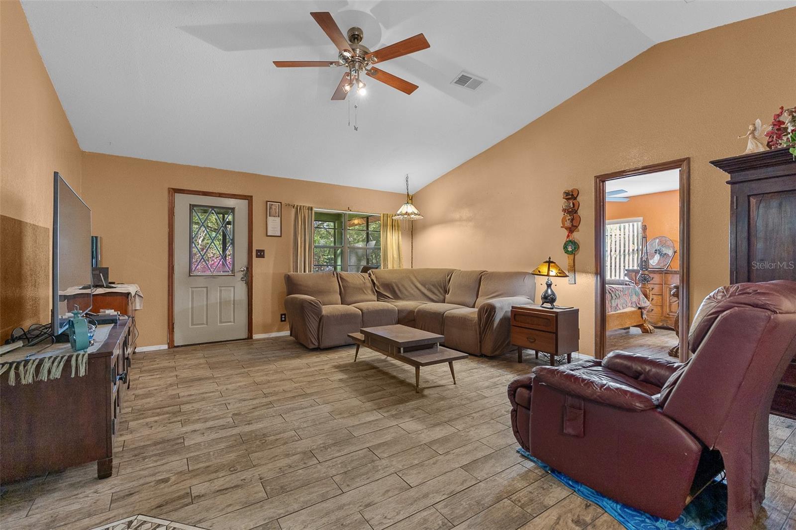 1147 MONROE AVE, BROOKSVILLE, FL, 34604