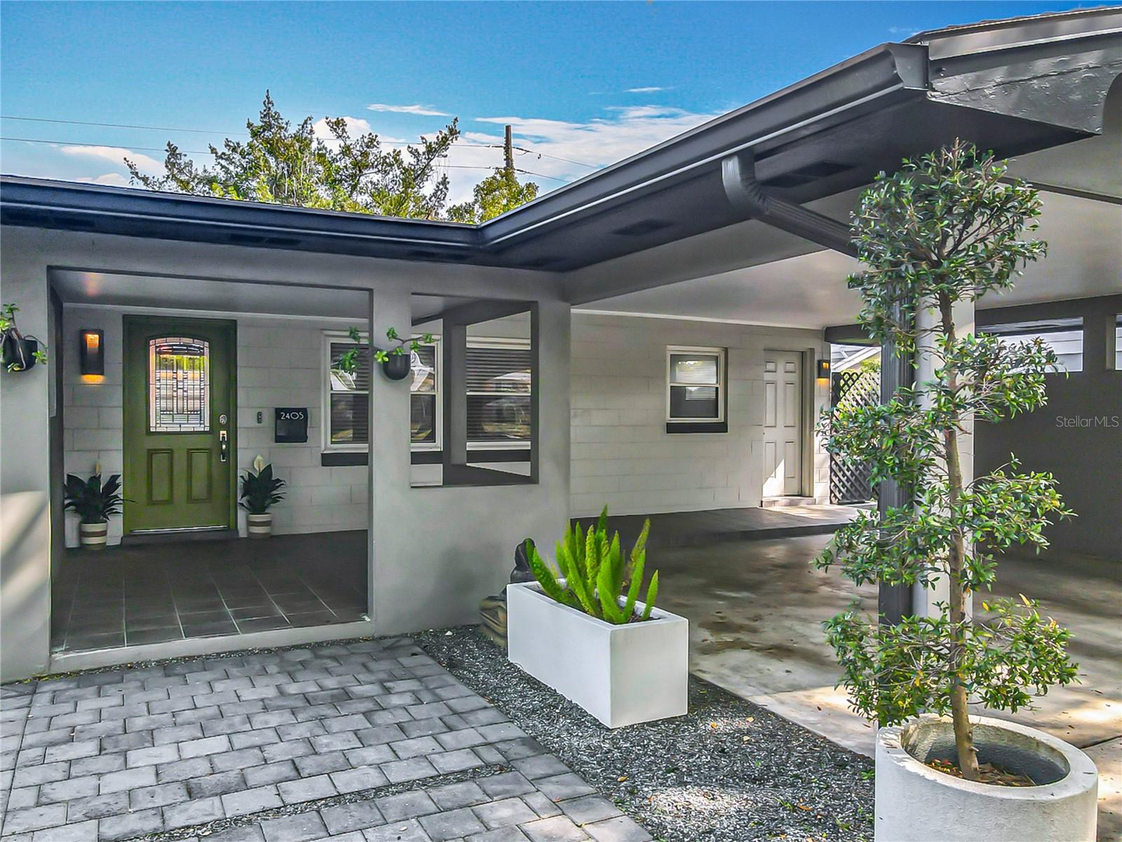 2405 DELLWOOD DR, ORLANDO, FL, 32806
