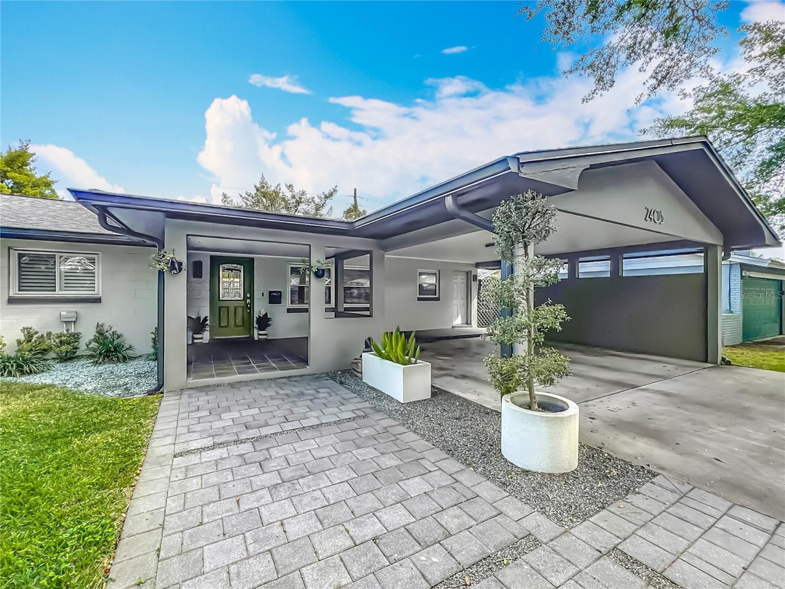 2405 DELLWOOD DR, ORLANDO, FL, 32806