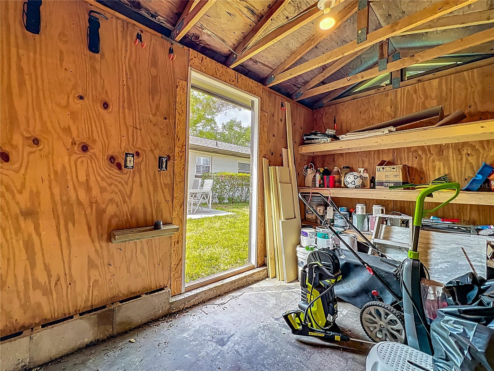 2405 DELLWOOD DR, ORLANDO, FL, 32806