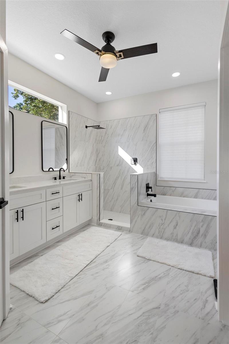 1540 PARK FOREST BLVD, MOUNT DORA, FL, 32757
