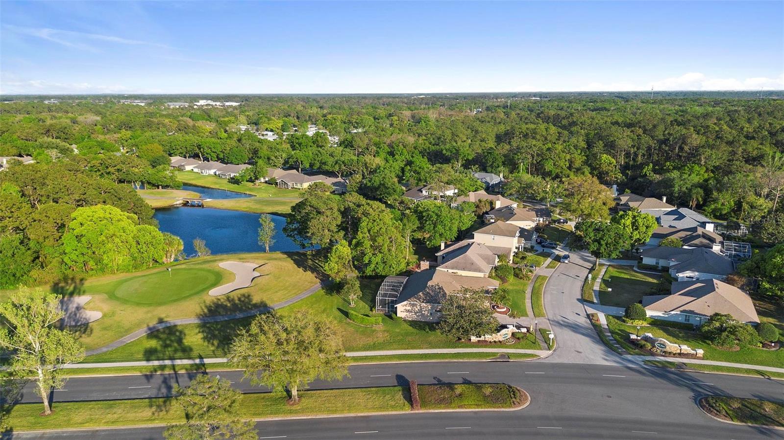 1540 PARK FOREST BLVD, MOUNT DORA, FL, 32757