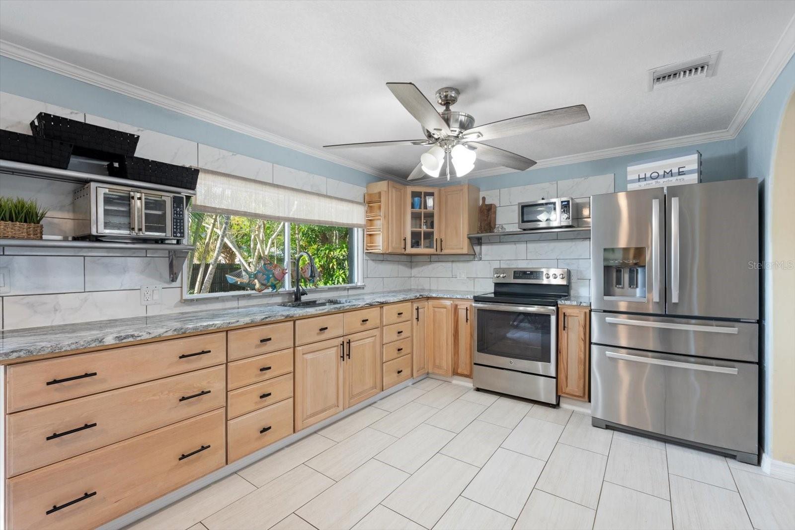 2728 TRINIDAD ST, SARASOTA, FL, 34231