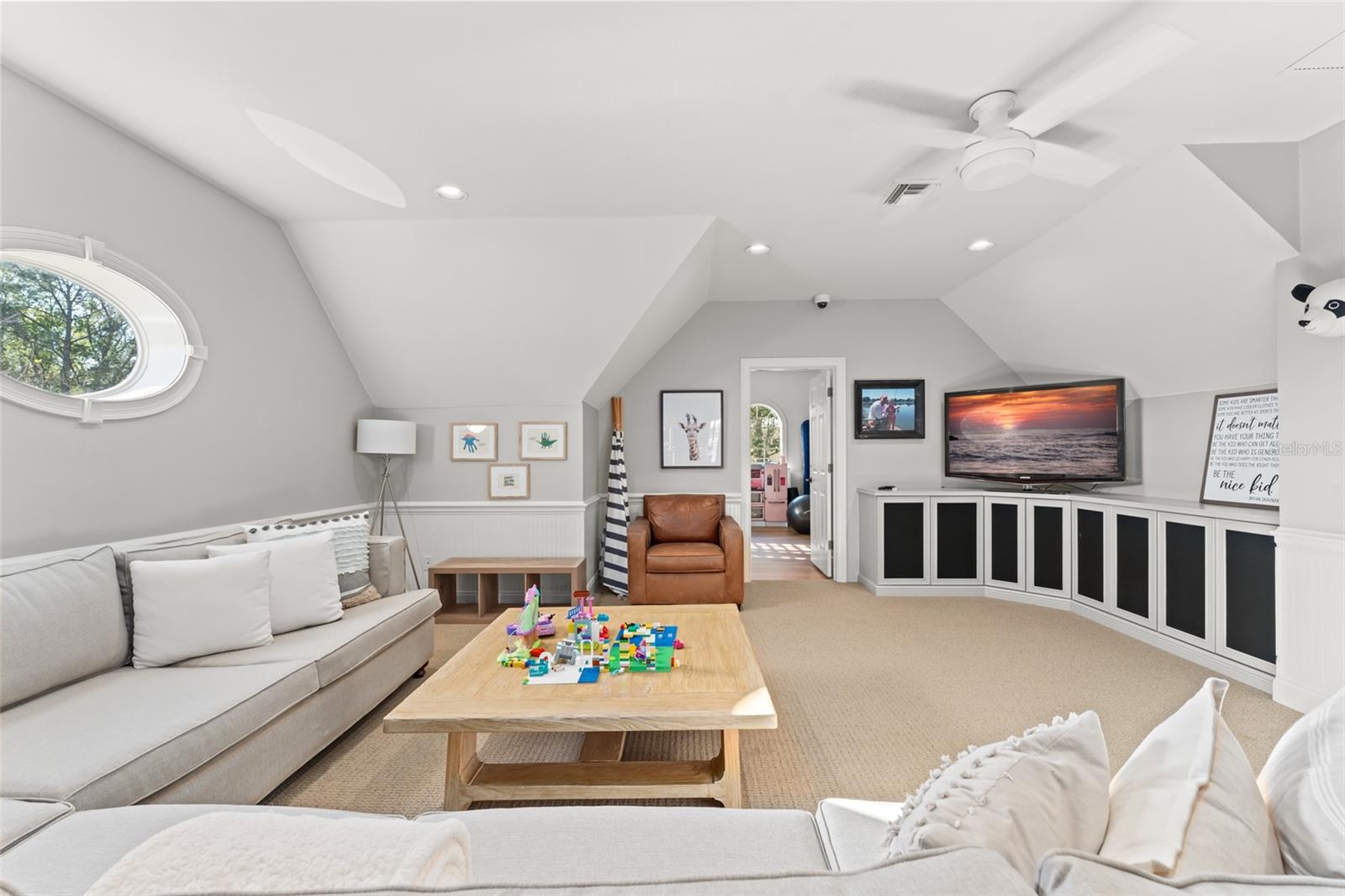 571 N LAKE SYBELIA DR, MAITLAND, FL, 32751
