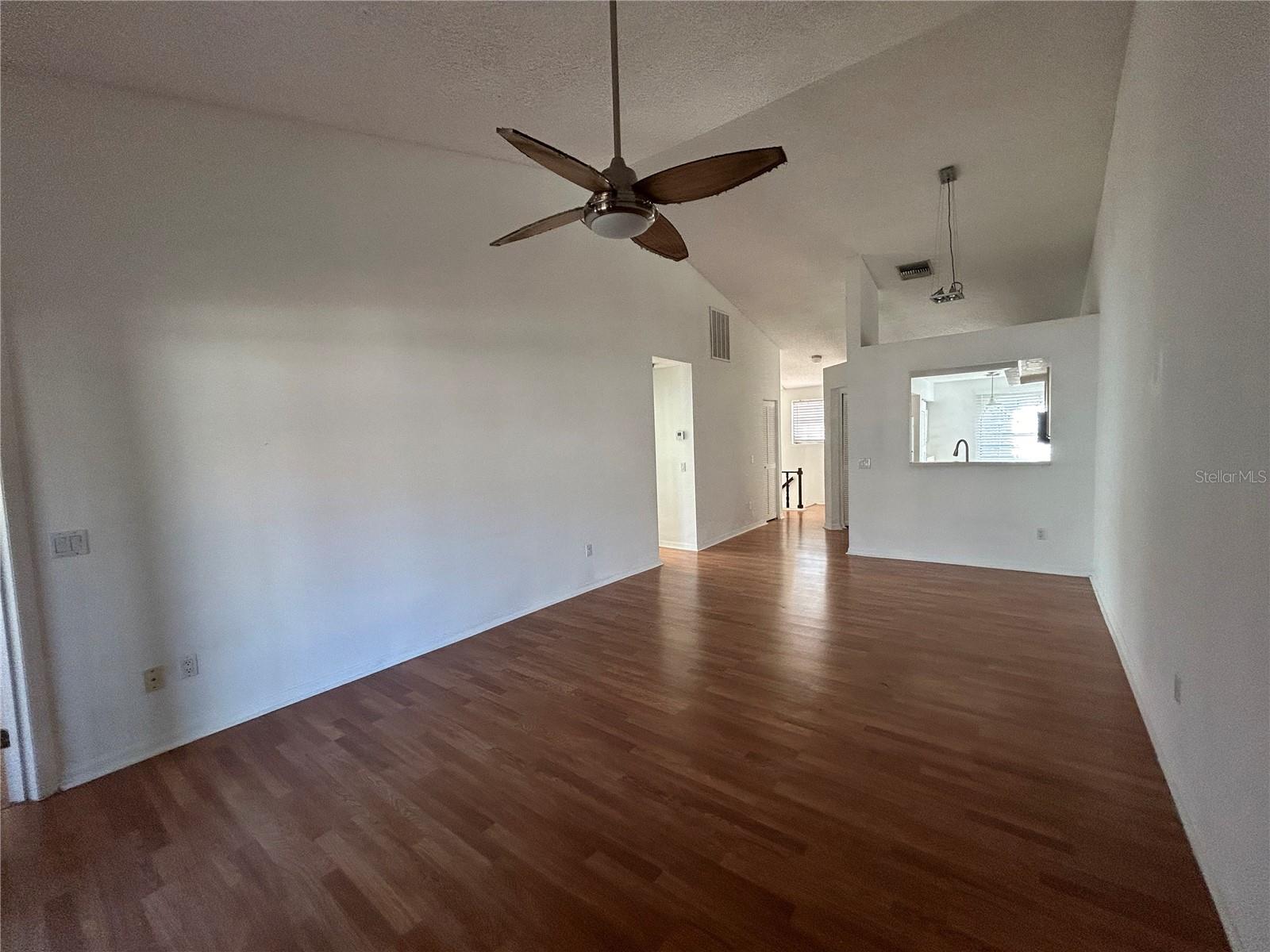 10427 SAINT TROPEZ PL #202, TAMPA, FL, 33615