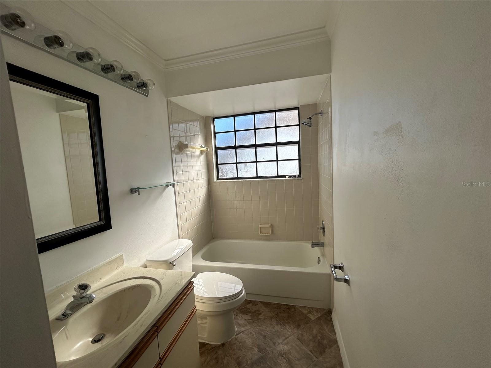 10427 SAINT TROPEZ PL #202, TAMPA, FL, 33615