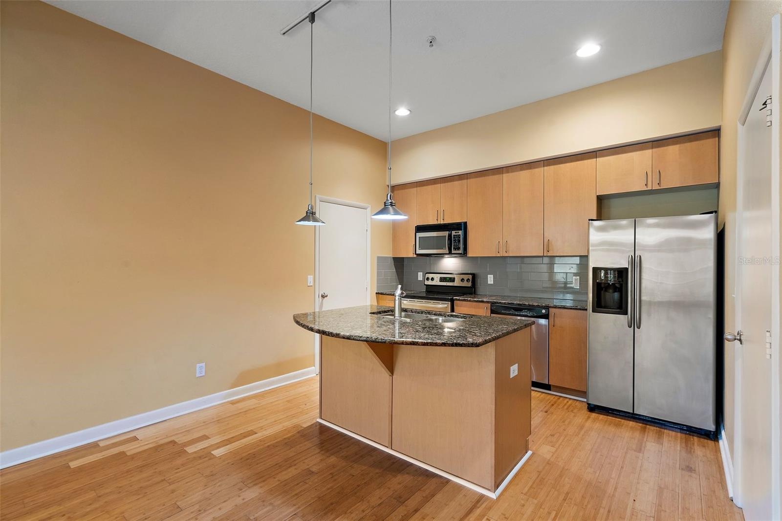 535 4TH AVE S #3, ST PETERSBURG, FL, 33701
