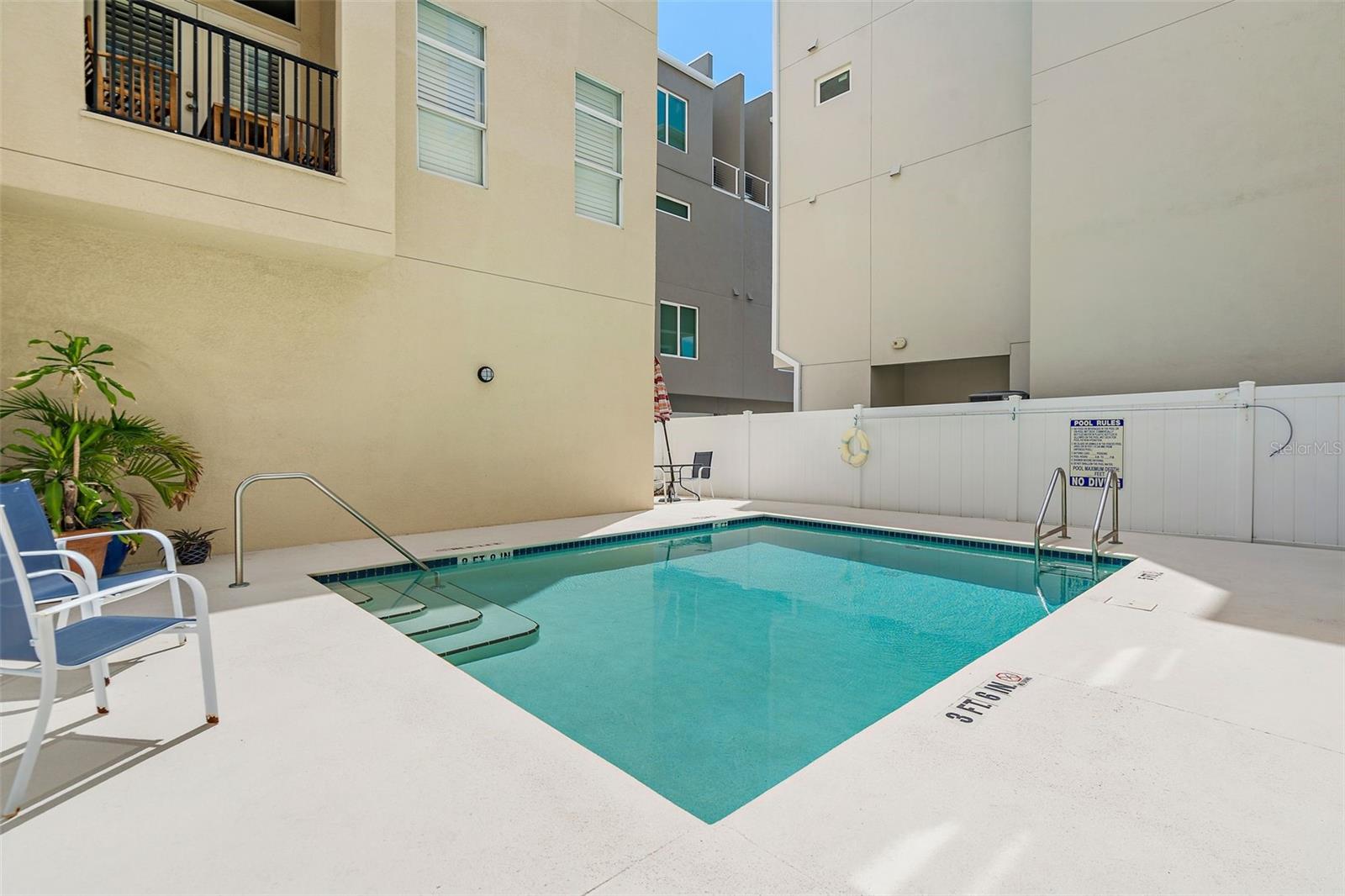 535 4TH AVE S #3, ST PETERSBURG, FL, 33701