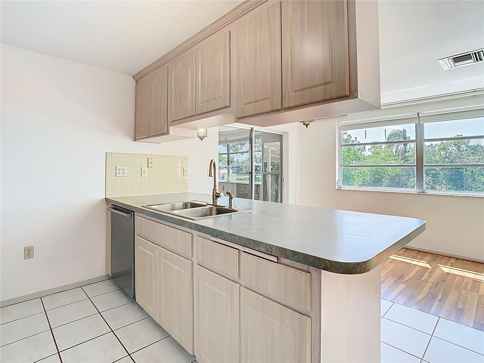 7330 CHERRY LAUREL DR, PORT RICHEY, FL, 34668