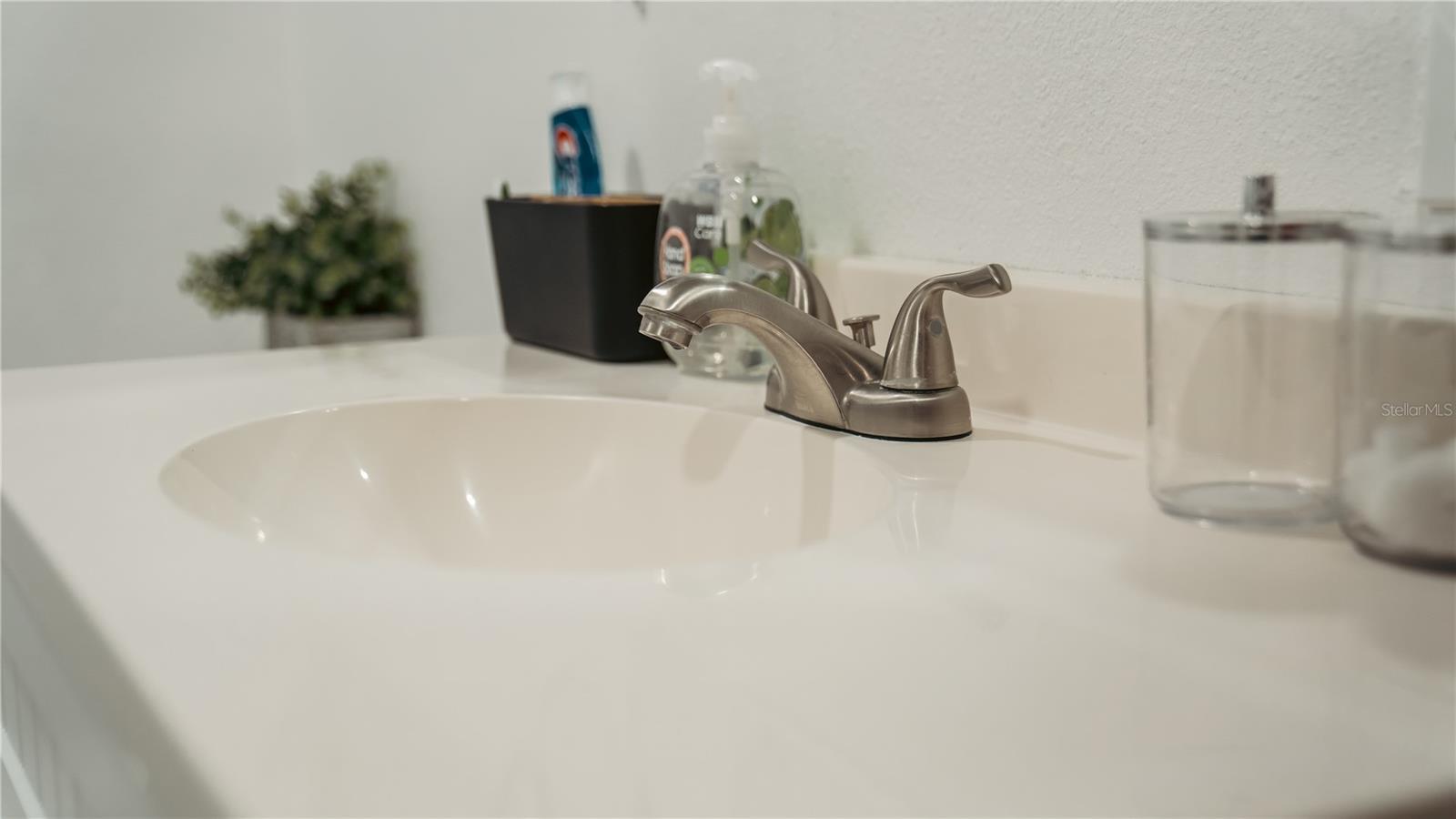 345 W SEMINOLE AVE, EUSTIS, FL, 32726