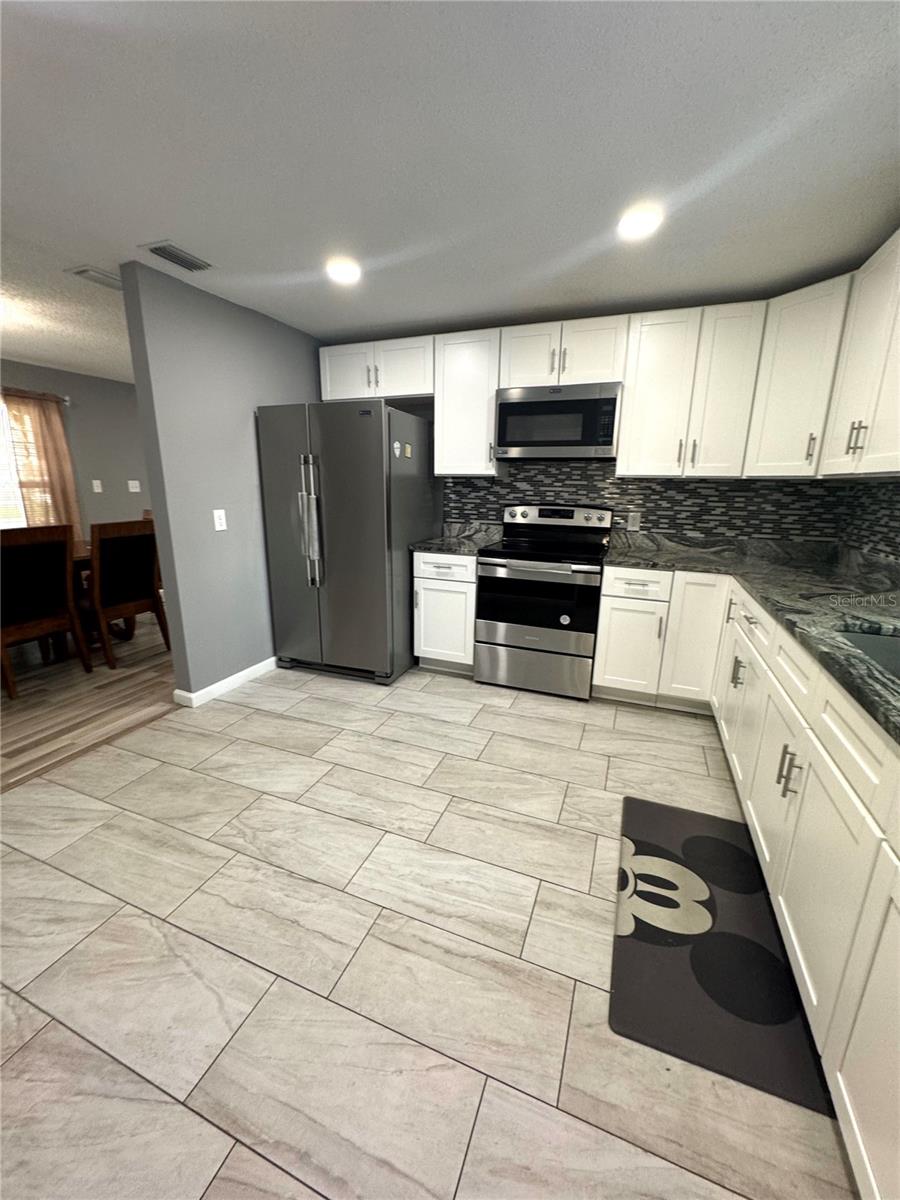 345 W SEMINOLE AVE, EUSTIS, FL, 32726