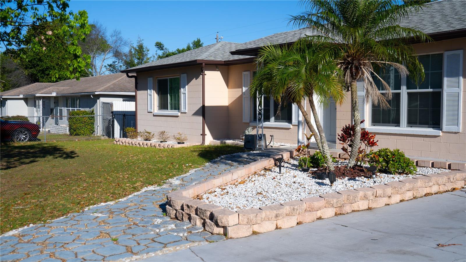 345 W SEMINOLE AVE, EUSTIS, FL, 32726
