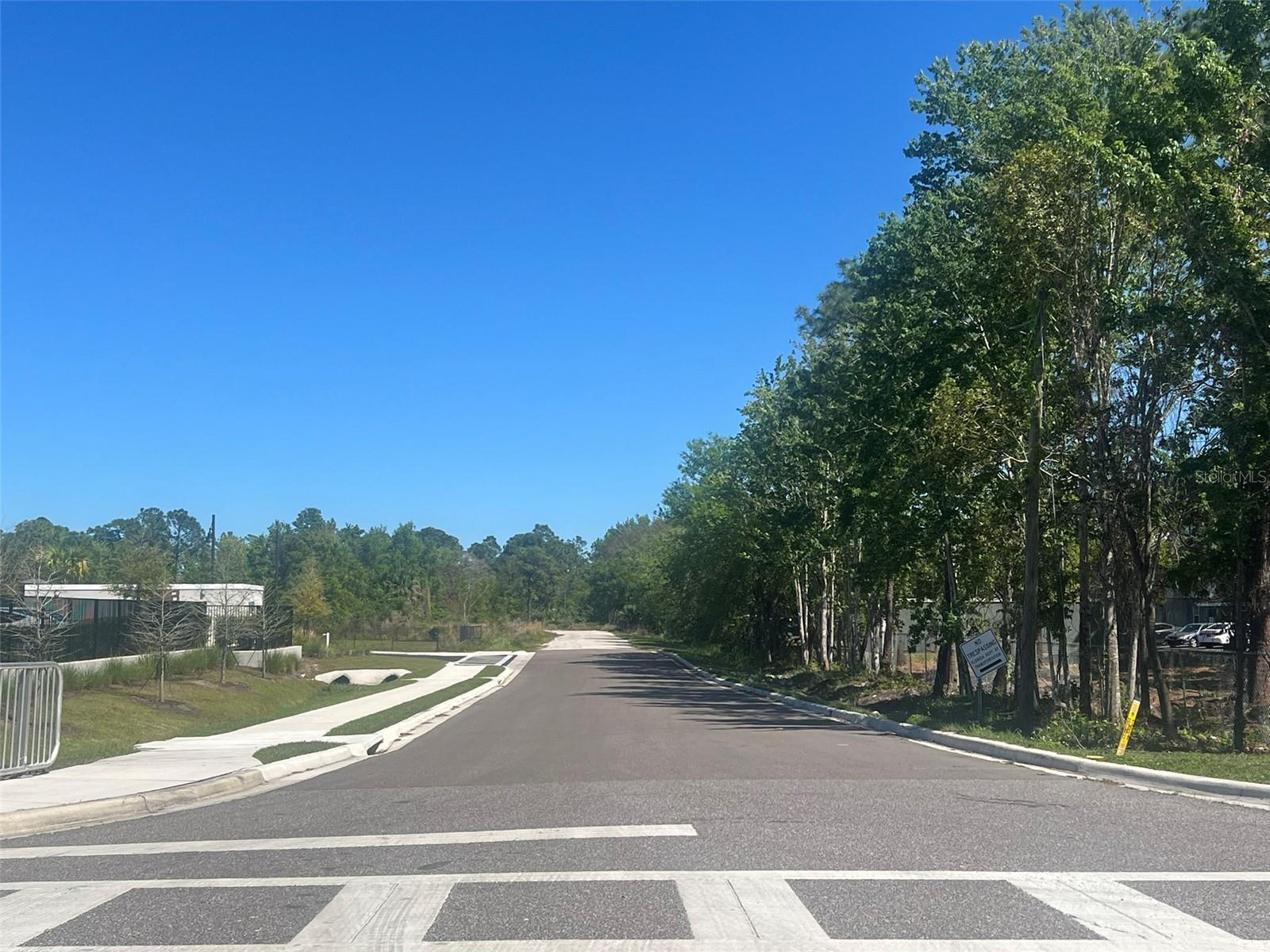 12528 E COLONIAL DR, ORLANDO, FL, 32826
