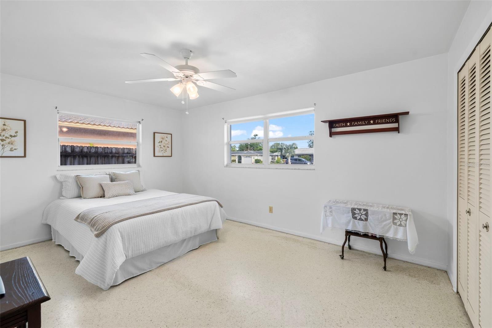 2125 GREENBRIAR BLVD, CLEARWATER, FL, 33763