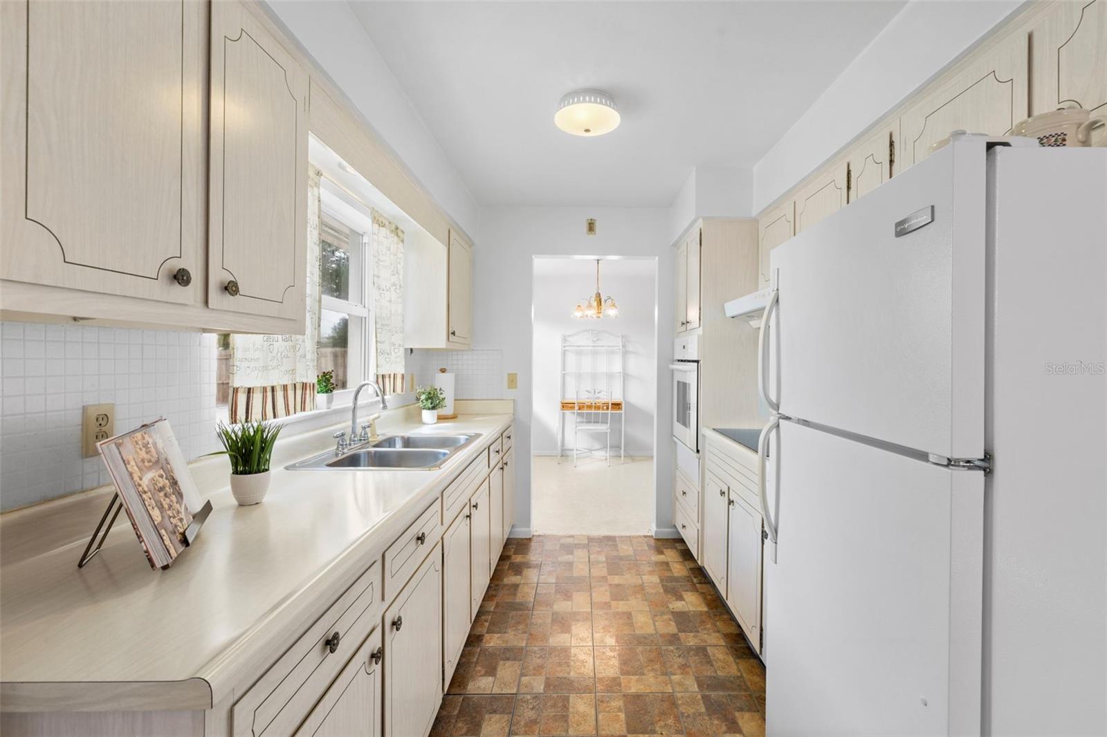 2125 GREENBRIAR BLVD, CLEARWATER, FL, 33763