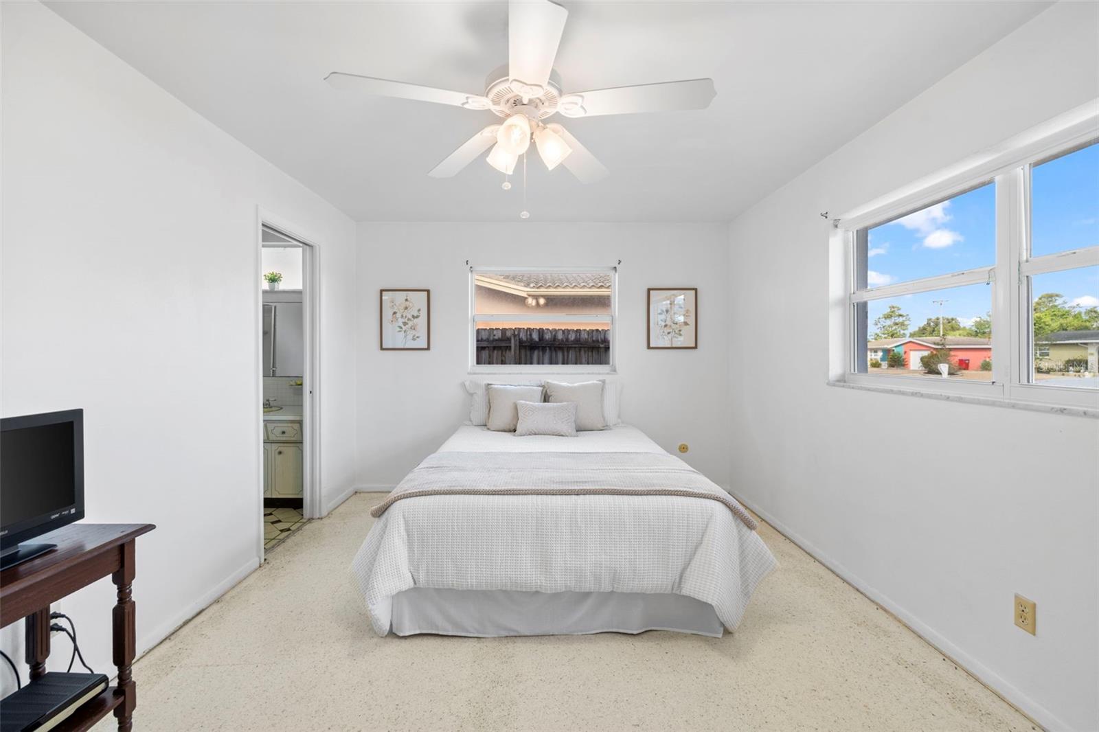 2125 GREENBRIAR BLVD, CLEARWATER, FL, 33763