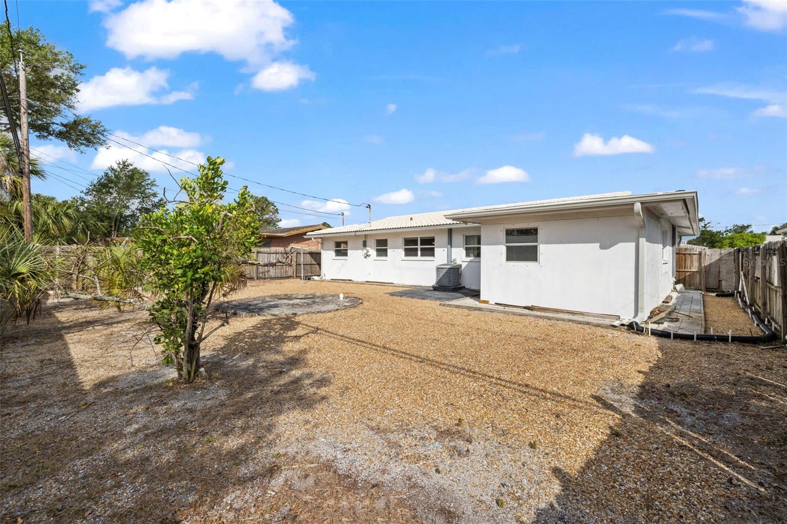 2125 GREENBRIAR BLVD, CLEARWATER, FL, 33763