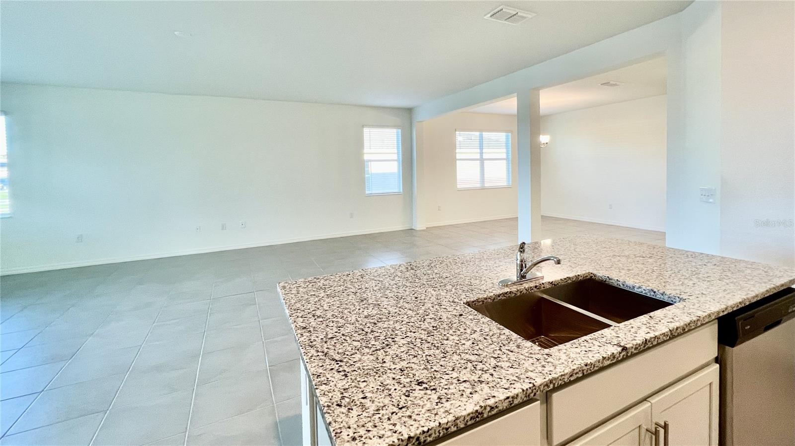 1222 AUGUSTUS DR, DAVENPORT, FL, 33896