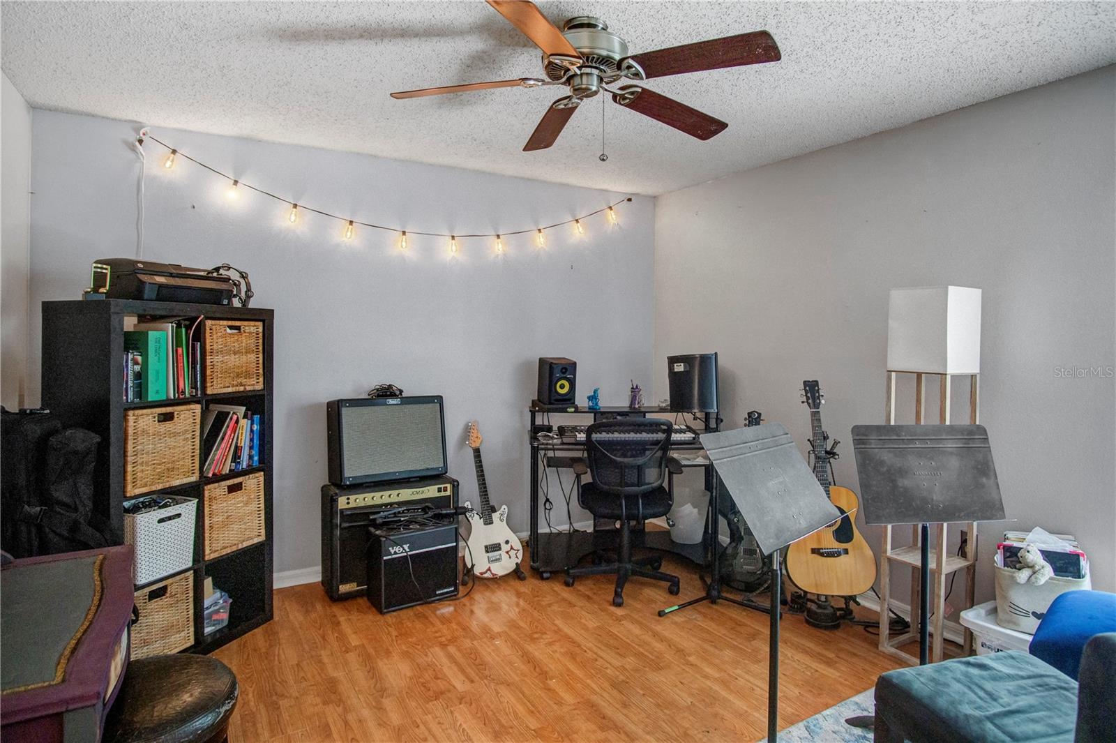 525 WATERFORD CIR W, TARPON SPRINGS, FL, 34688