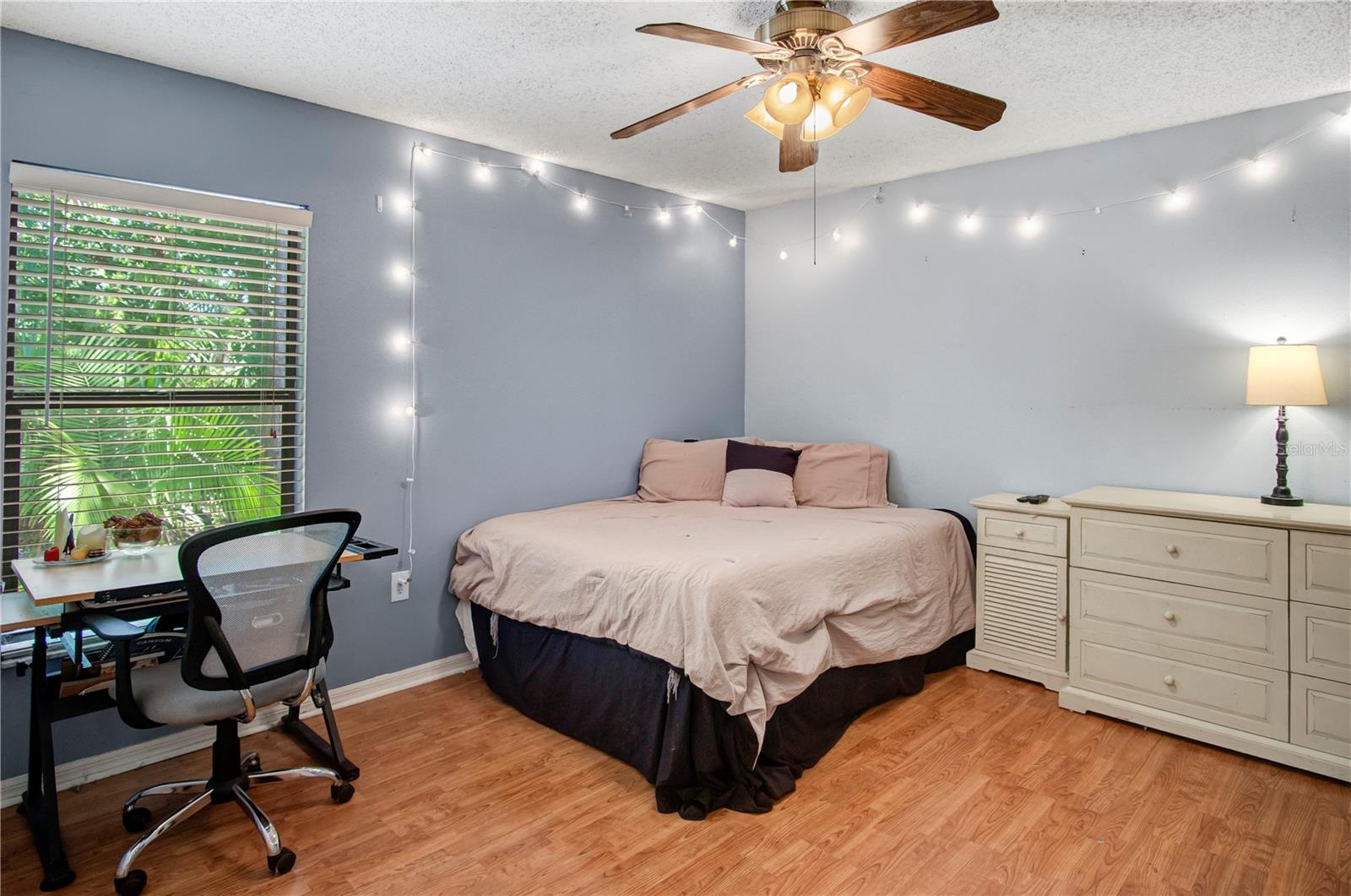 525 WATERFORD CIR W, TARPON SPRINGS, FL, 34688