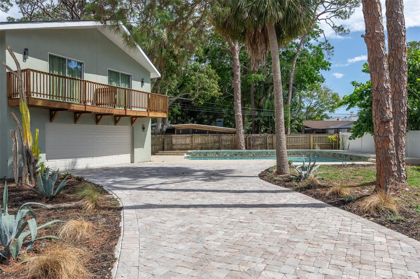 1320 CORAL WAY S, ST PETERSBURG, FL, 33705