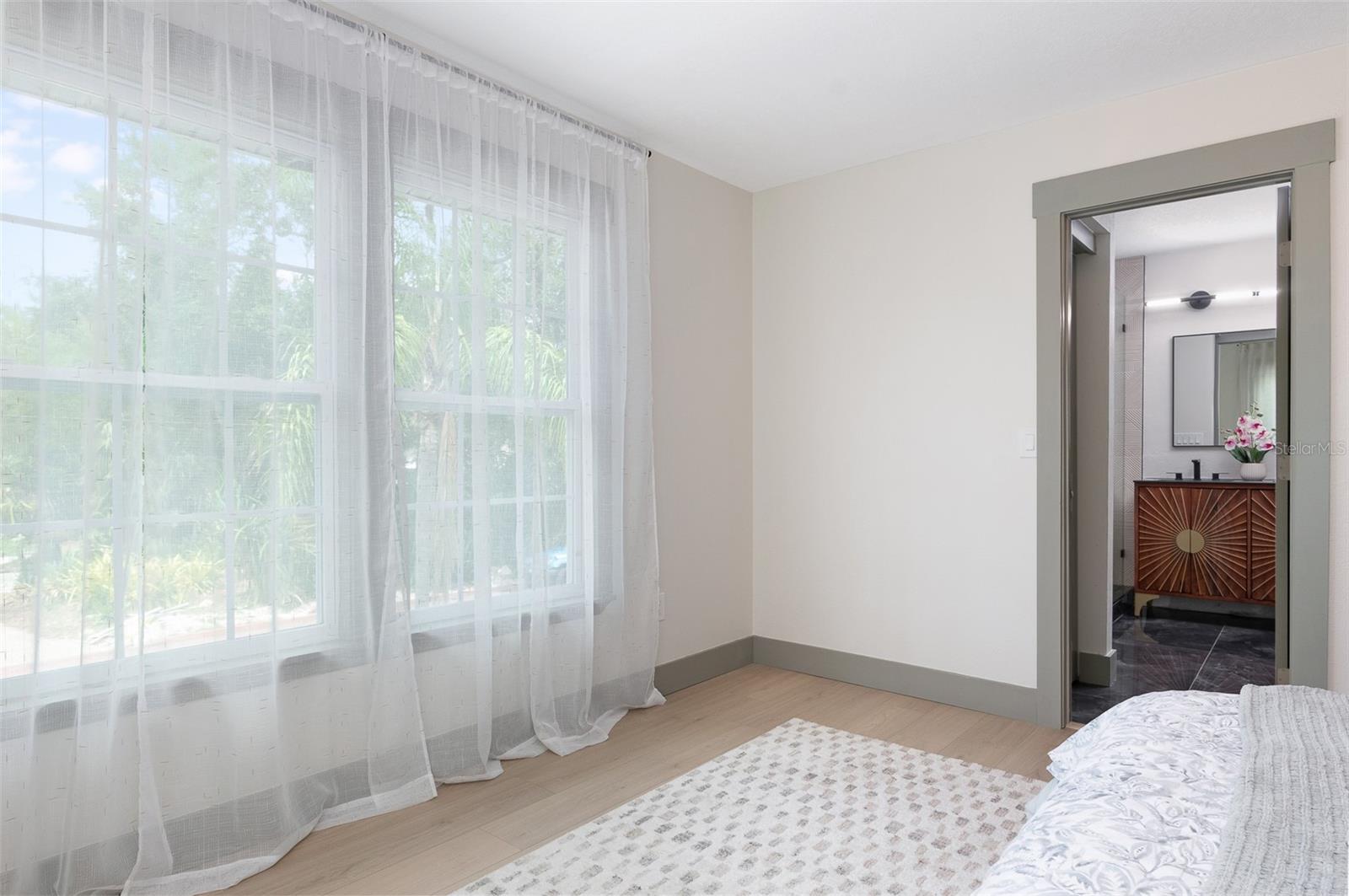 1320 CORAL WAY S, ST PETERSBURG, FL, 33705