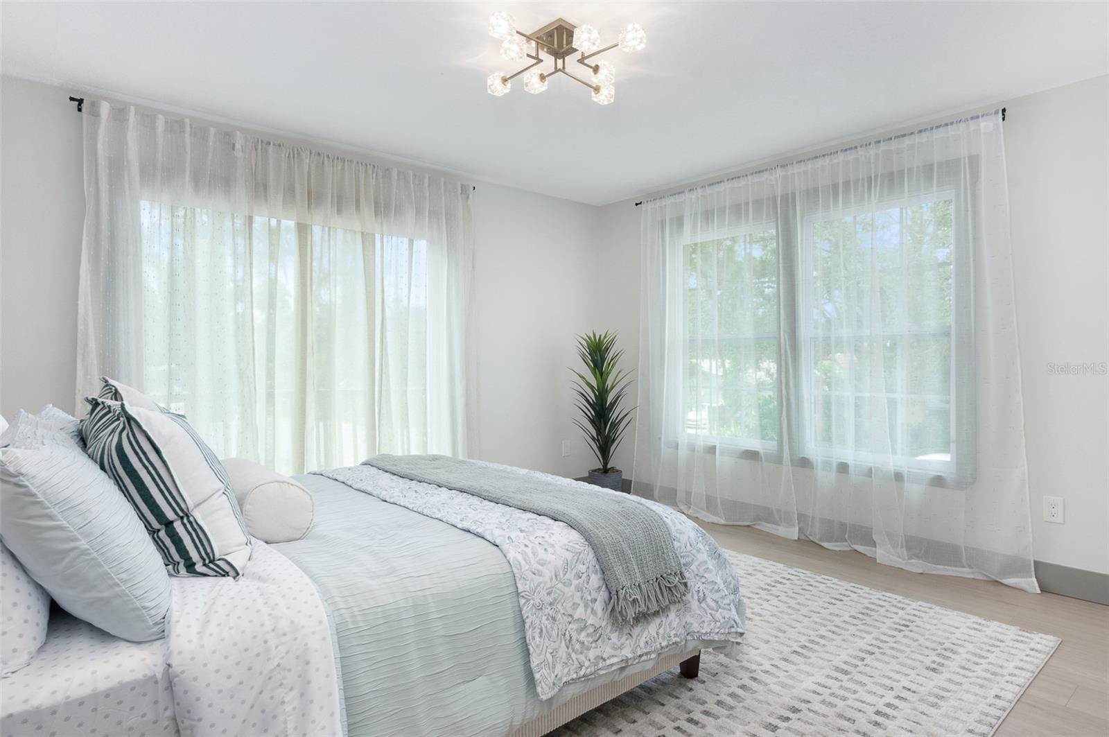 1320 CORAL WAY S, ST PETERSBURG, FL, 33705