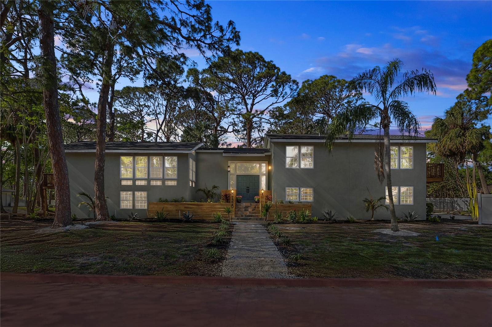 1320 CORAL WAY S, ST PETERSBURG, FL, 33705
