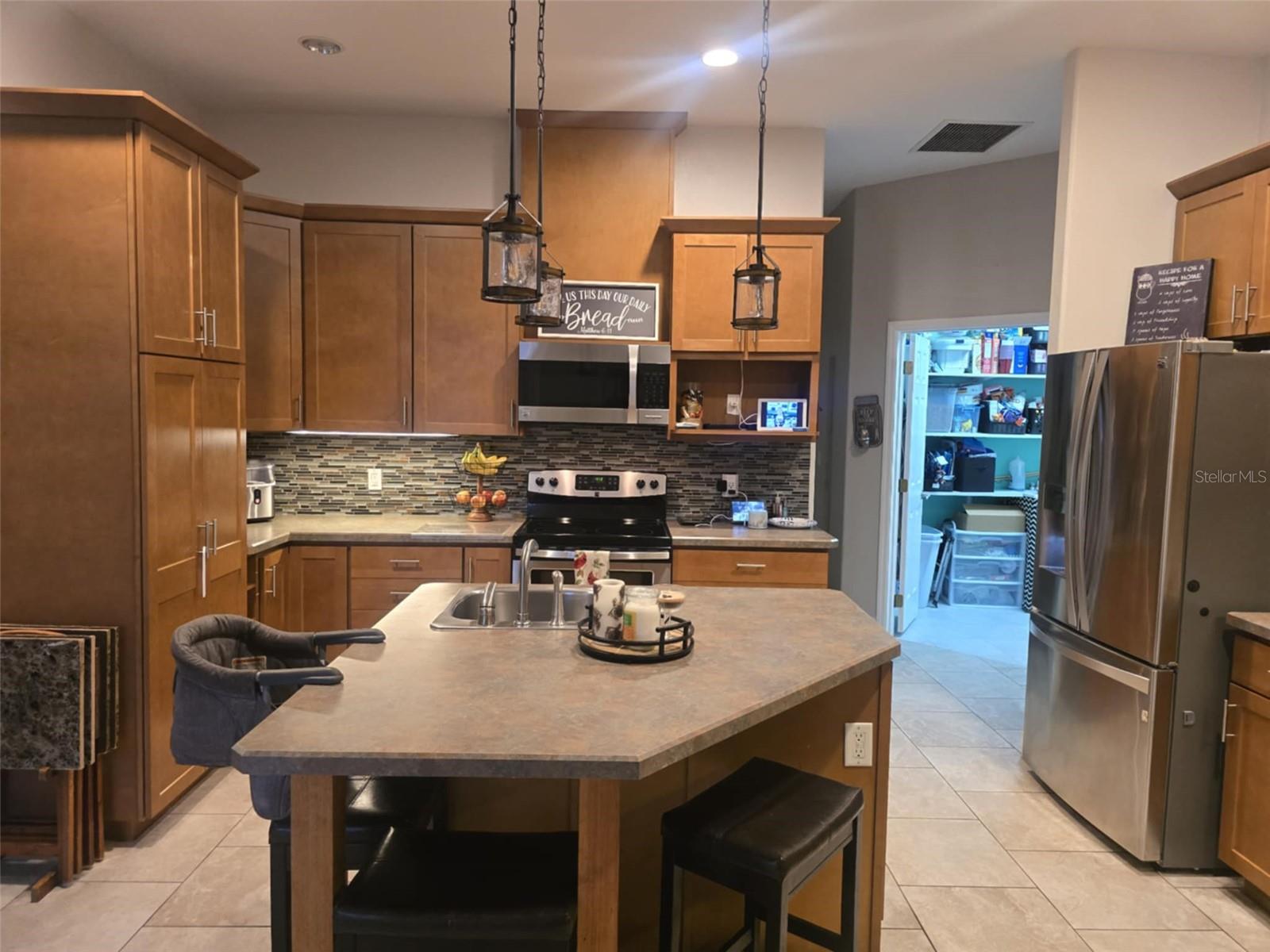 14641 HENSON RD, ORLANDO, FL, 32832