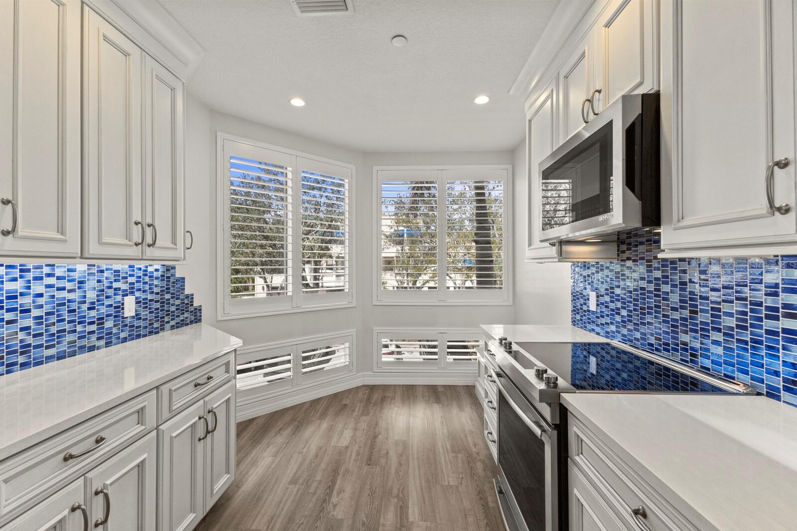 1928 HARBOURSIDE DR #1403, LONGBOAT KEY, FL, 34228