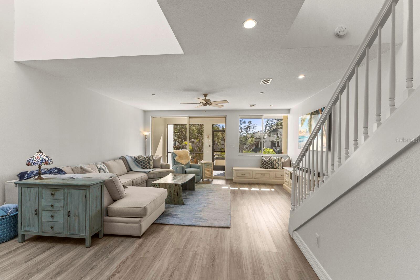 1928 HARBOURSIDE DR #1403, LONGBOAT KEY, FL, 34228