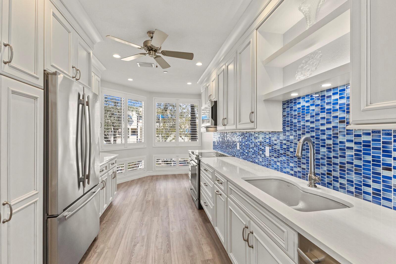 1928 HARBOURSIDE DR #1403, LONGBOAT KEY, FL, 34228