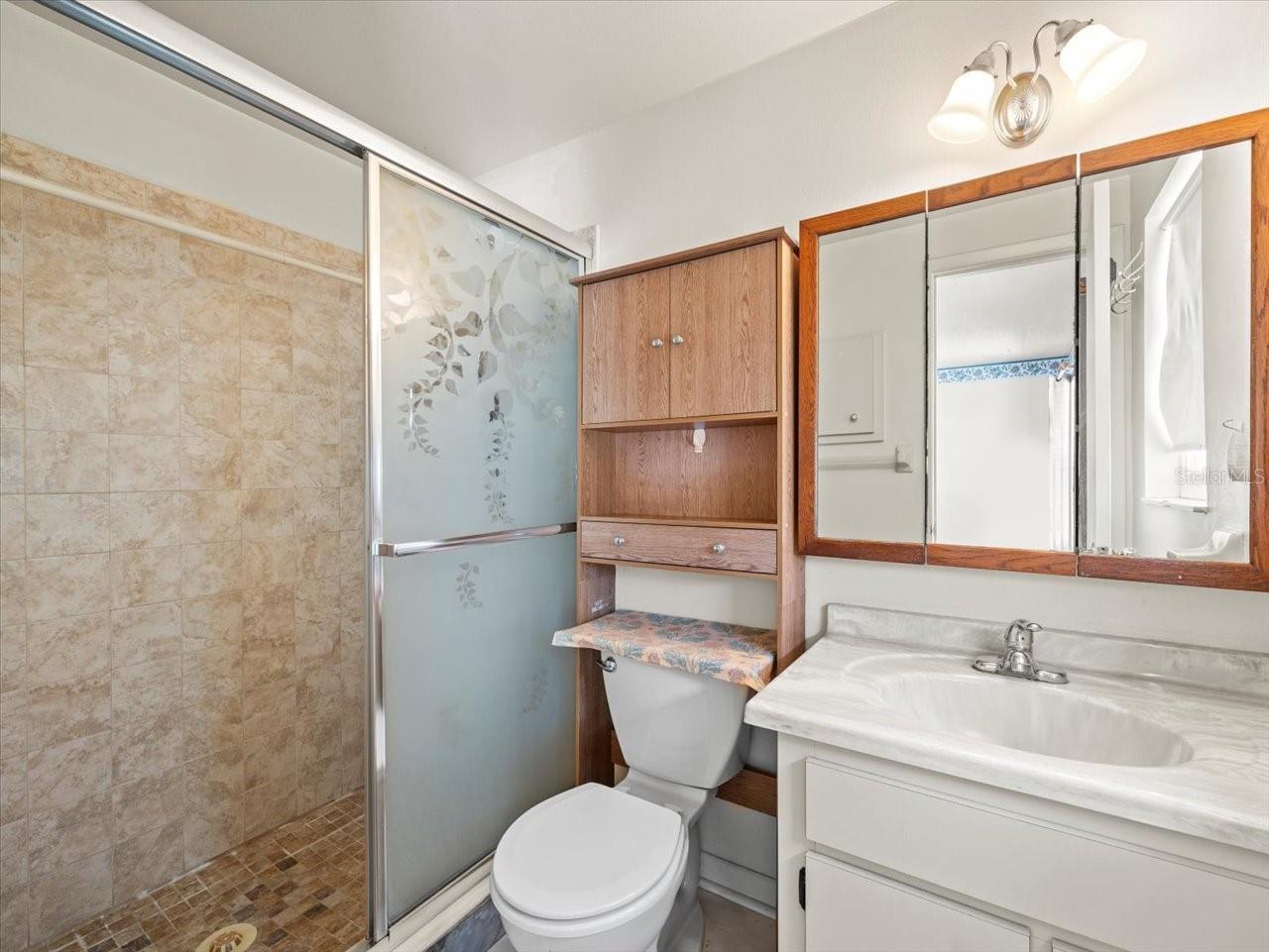 16709 NORWOOD DR, TAMPA, FL, 33624
