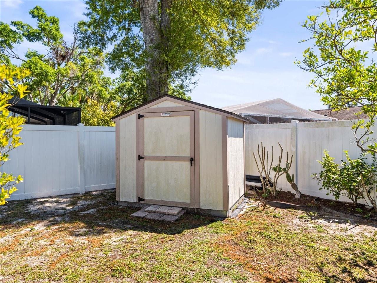 16709 NORWOOD DR, TAMPA, FL, 33624