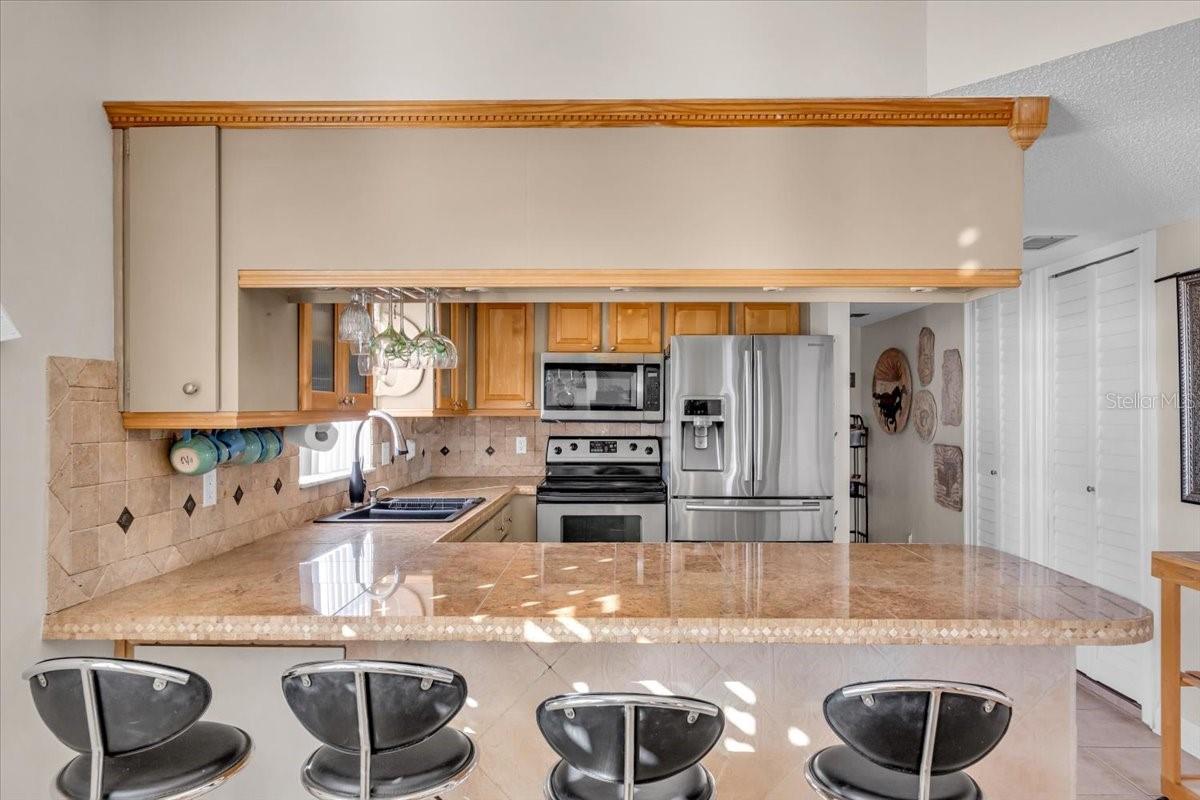 10301 GULF BLVD #302, TREASURE ISLAND, FL, 33706