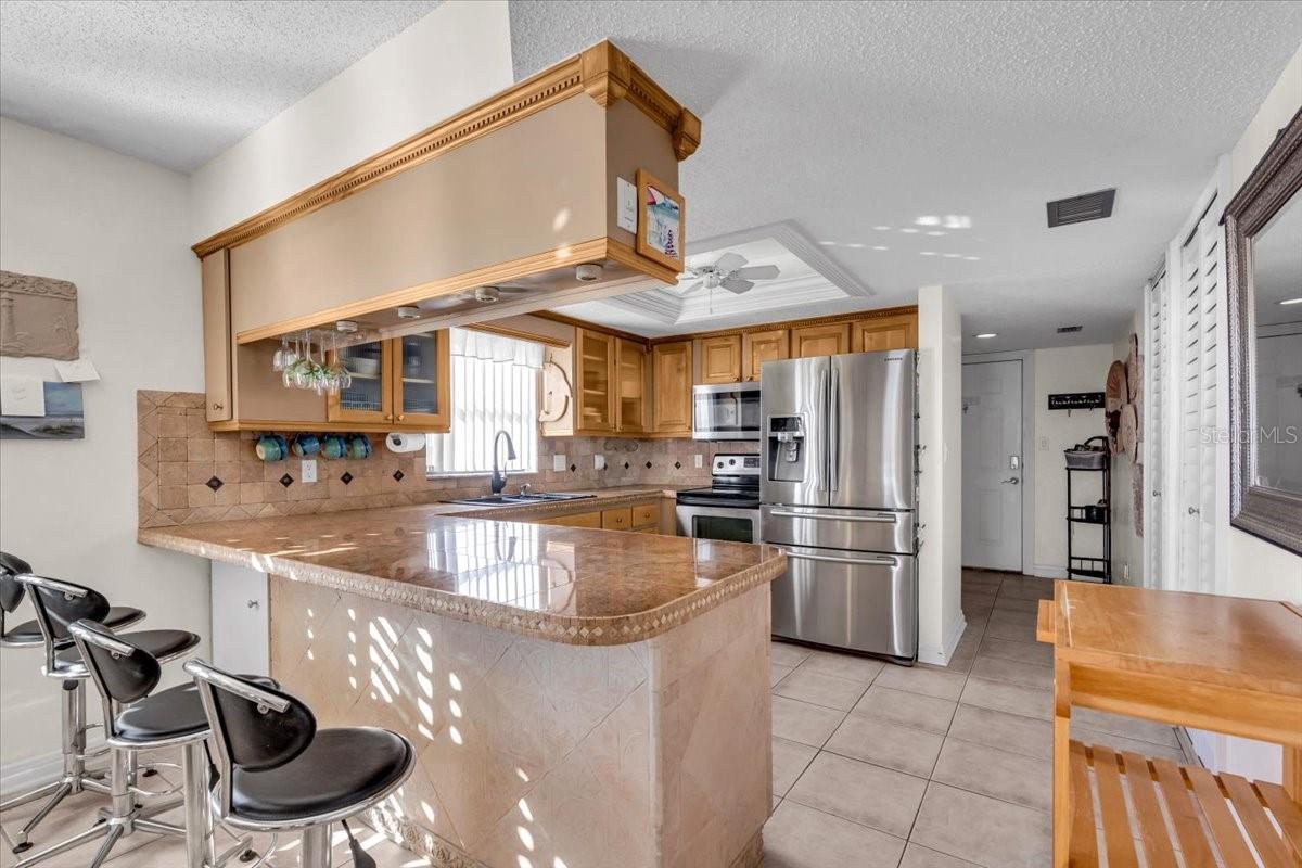 10301 GULF BLVD #302, TREASURE ISLAND, FL, 33706