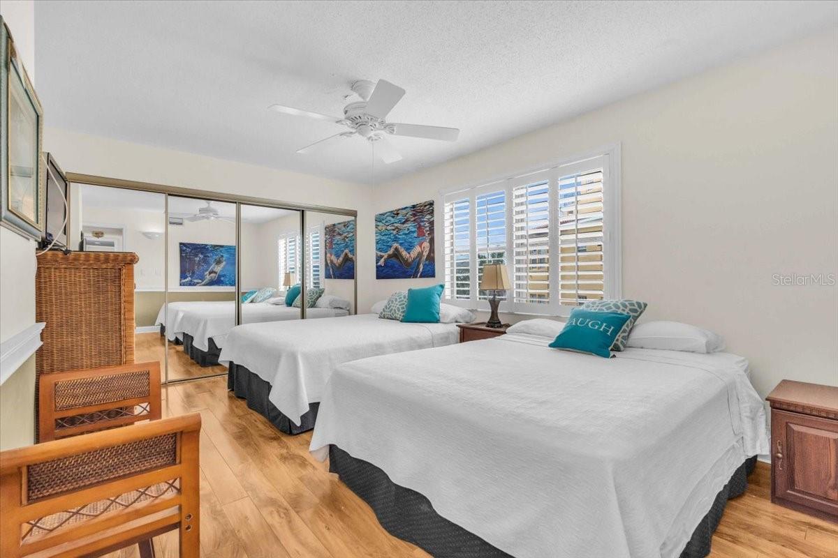 10301 GULF BLVD #302, TREASURE ISLAND, FL, 33706