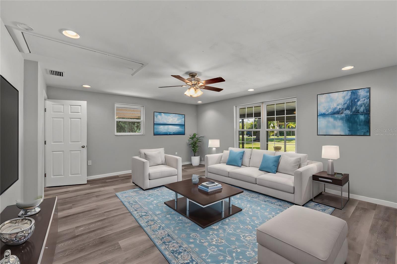 8136 HONEYBEE LN, TAMPA, FL, 33635