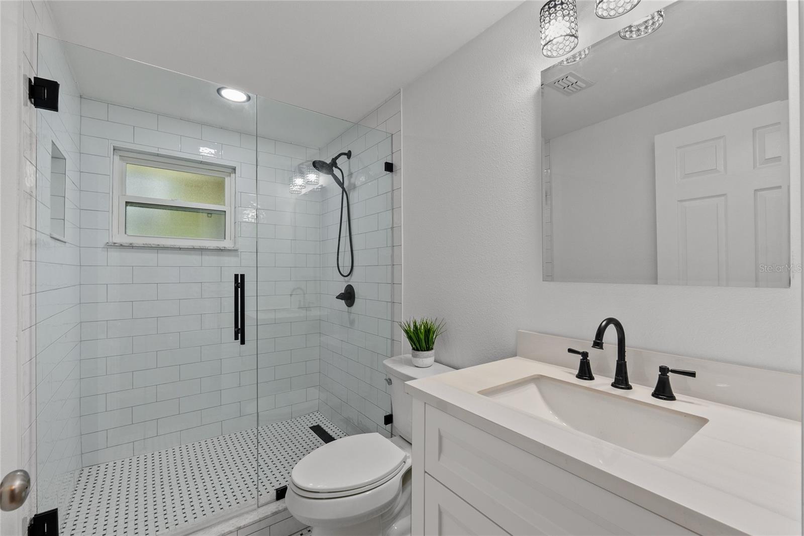 8136 HONEYBEE LN, TAMPA, FL, 33635