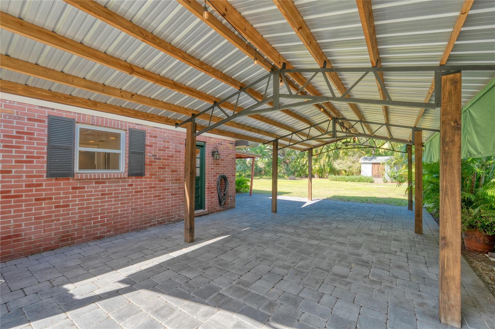 8136 HONEYBEE LN, TAMPA, FL, 33635