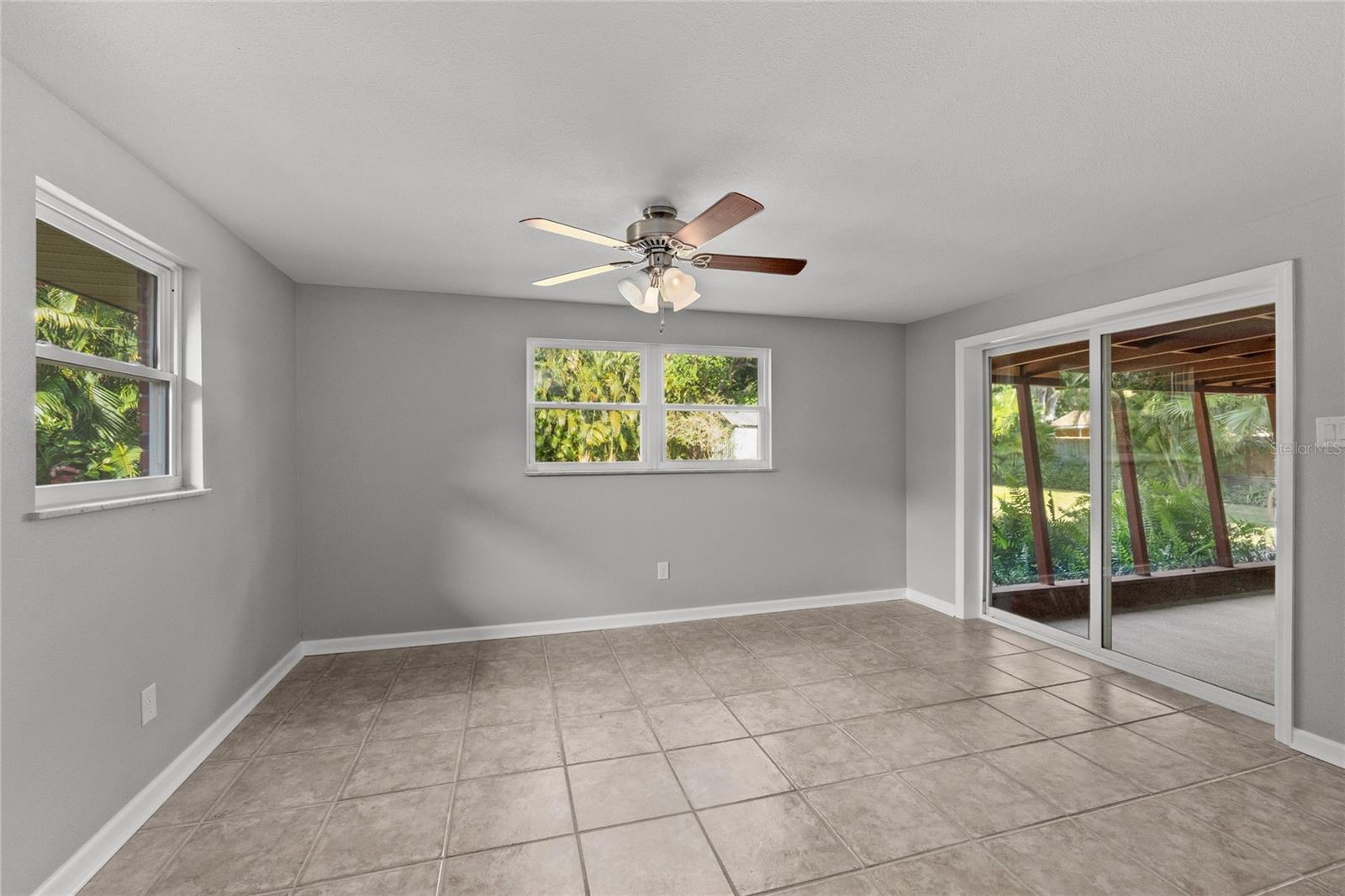 8136 HONEYBEE LN, TAMPA, FL, 33635