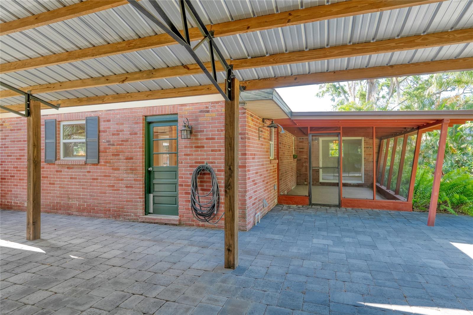 8136 HONEYBEE LN, TAMPA, FL, 33635
