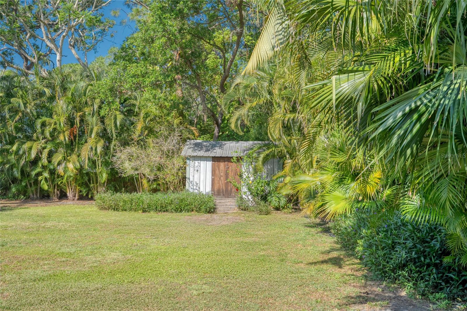 8136 HONEYBEE LN, TAMPA, FL, 33635