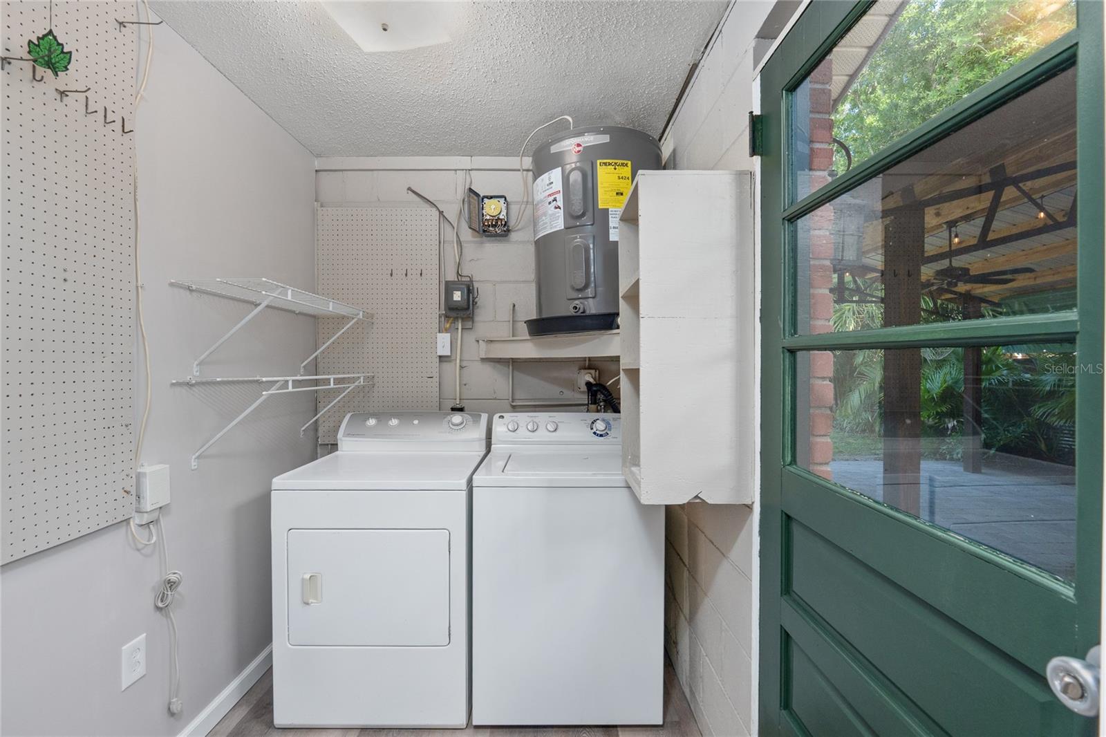 8136 HONEYBEE LN, TAMPA, FL, 33635