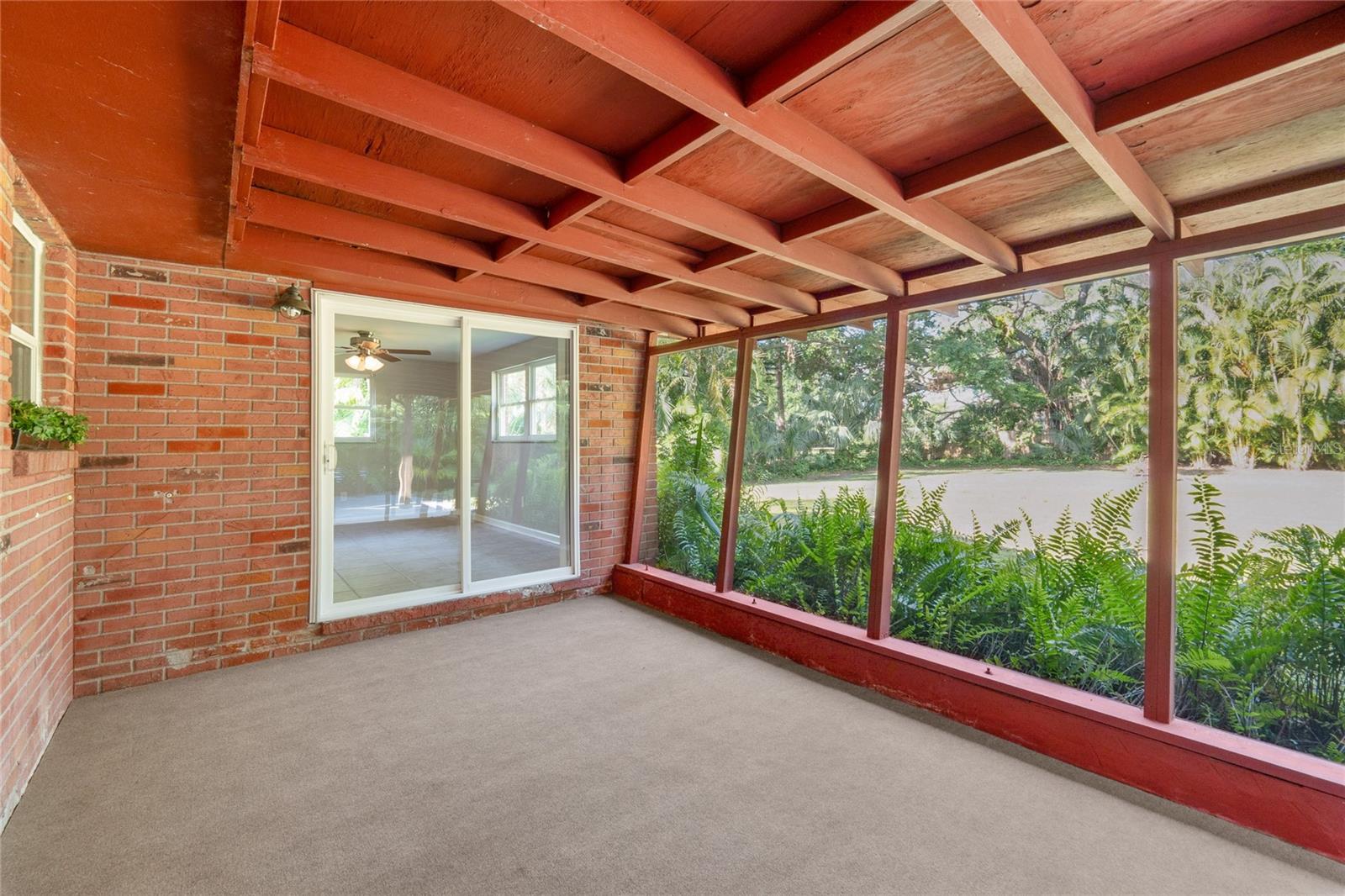 8136 HONEYBEE LN, TAMPA, FL, 33635