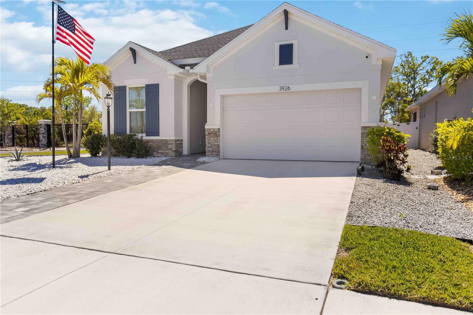 3926 SUNSHINE PINE AVE, BRADENTON, FL, 34203